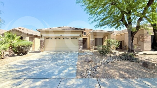 2516 W Amber Sun Dr in Phoenix, AZ - Building Photo - Building Photo