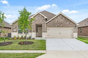 1006 Tall Grass Dr in Princeton, TX - Building Photo