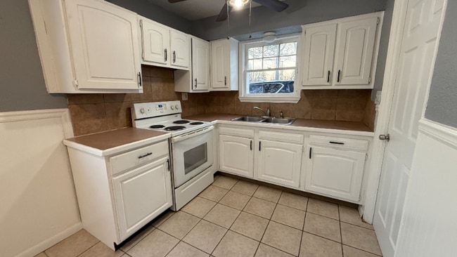 2680 Latonia Blvd in Toledo, OH - Building Photo - Building Photo