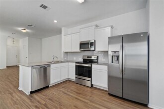 108 Joe Kidd Ln in Jarrell, TX - Building Photo - Building Photo