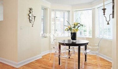 20 Chapel St, Unit A1003 in Brookline, MA - Foto de edificio - Building Photo