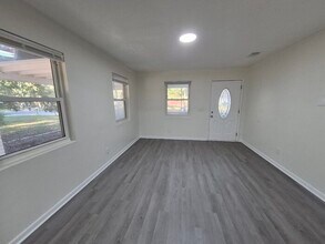 5508 Silverdale Ave in Jacksonville, FL - Building Photo - Building Photo