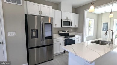 2251 Papermill Rd in Winchester, VA - Building Photo - Building Photo