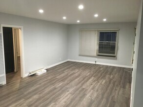 1222 McClellan Dr, Unit 6 in Los Angeles, CA - Building Photo - Building Photo