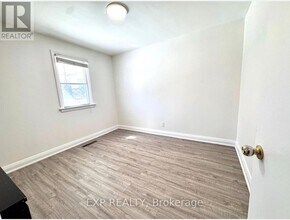 119 Earlton Rd in Toronto, ON - Building Photo - Building Photo