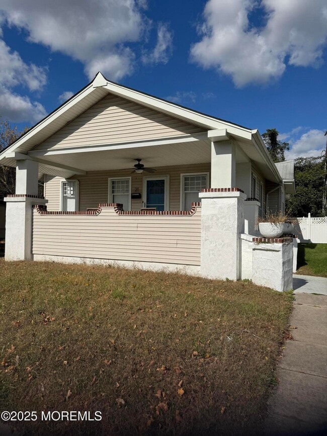 21 Wyckoff St in Deal, NJ - Building Photo - Building Photo