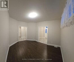 33 Stonecrest Blvd in Quinte West, ON - Building Photo - Building Photo