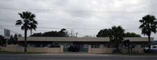 Palm Center Apartments in Aransas Pass, TX - Foto de edificio - Building Photo