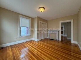 16 Franklin Pl in Beverly, MA - Building Photo