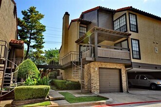 2610 Lakehill Ln in Carrollton, TX - Building Photo - Building Photo