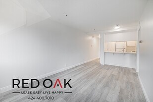 18700 Florida St in Huntington Beach, CA - Building Photo