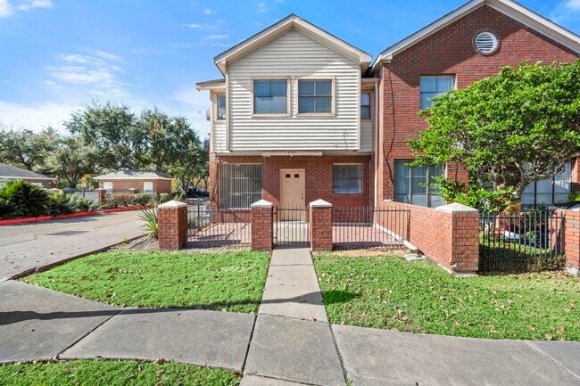 property at 1103 Dulles Ave