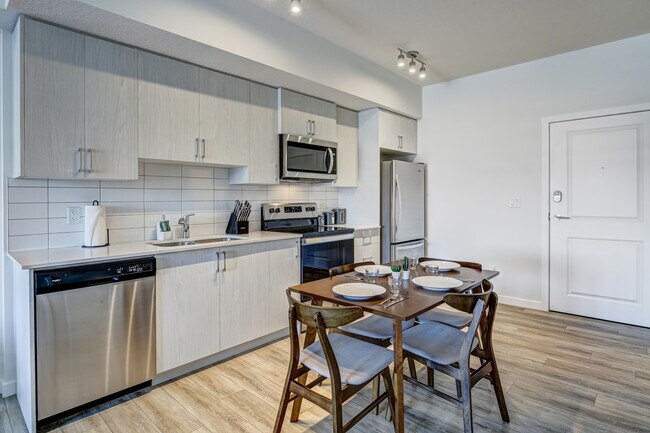 3727 Sage Hill Dr NW in Calgary, AB - Building Photo - Building Photo