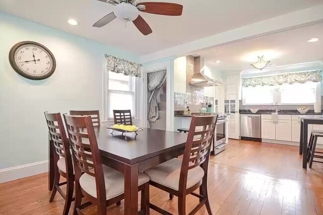 33 Harriet St, Unit #2,