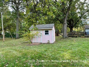 442 Circle Dr in Liberty, MO - Building Photo - Building Photo