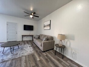 1209 SW Oklahoma Ave in Lawton, OK - Building Photo - Building Photo