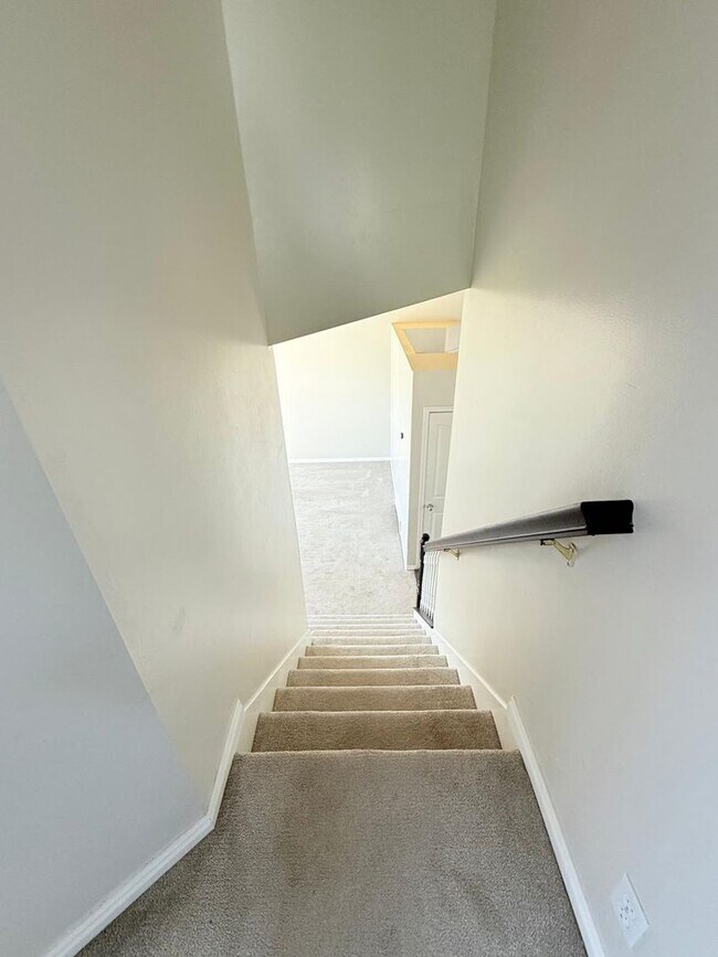 979 Blue Heron Cir in Draper, UT - Building Photo - Building Photo