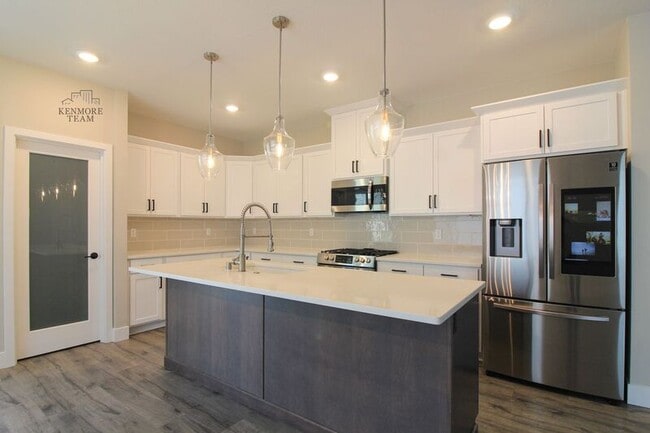 5642 W 31st Ave in Kennewick, WA - Building Photo - Building Photo