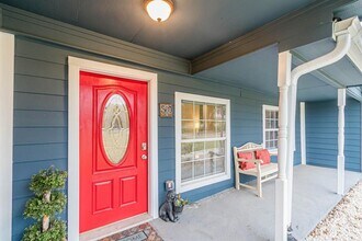 560 Persimmon Pass in Fischer, TX - Building Photo - Building Photo