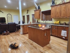 280 Bayview Ave in East Patchogue, NY - Building Photo - Building Photo