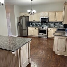 1043 Jade Ln in Winterville, NC - Building Photo - Building Photo