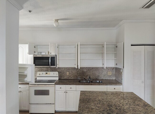 629 SW 2nd St in Miami, FL - Building Photo - Building Photo