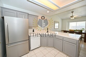 5825 W Wathen Ave in Fresno, CA - Building Photo - Building Photo