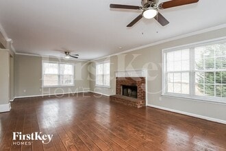 1069 Thornwood Dr in Dacula, GA - Building Photo - Building Photo
