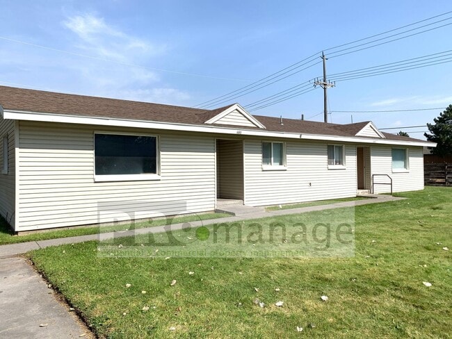 property at 629 Cambridge Dr
