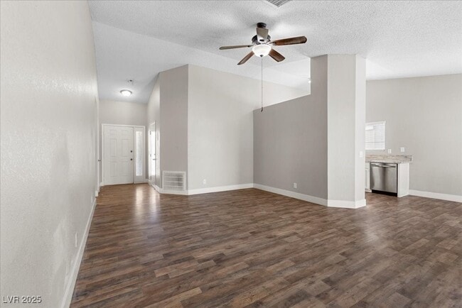 property at 720 Skipjack Dr