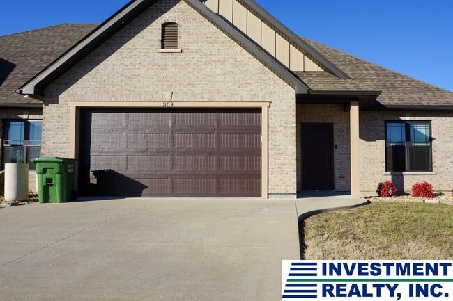 property at 307-309 Pebblestone Ln
