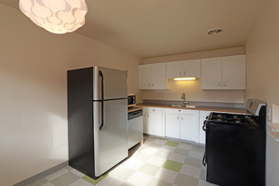 2460-2470 9th Street Apartamentos