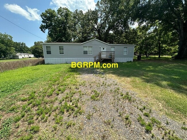 property at 312 E Valentine Rd