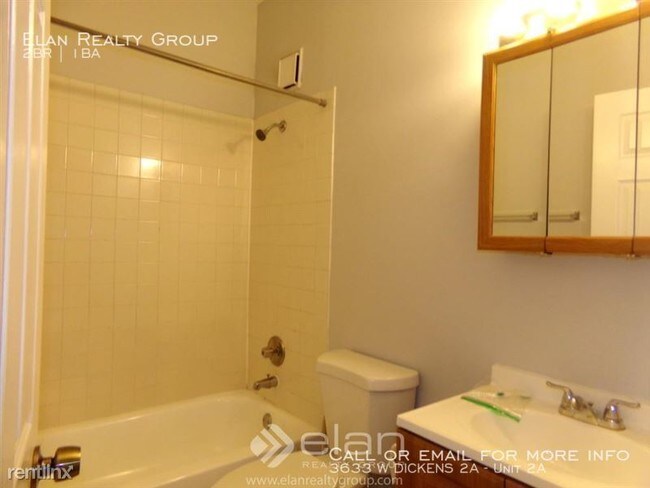 3633 W Dickens Ave-Unit -Unit 2A in Chicago, IL - Building Photo - Building Photo