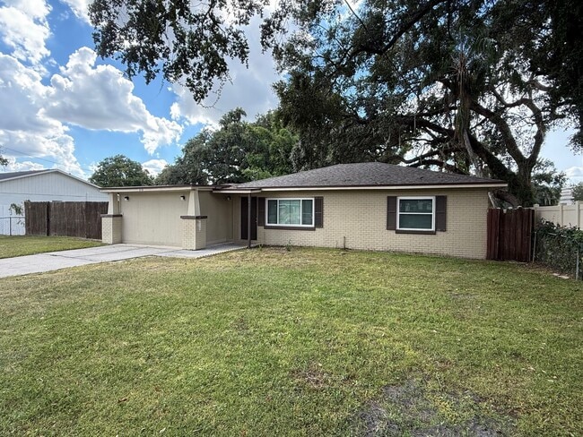 property at 2718 Sunrise Ct
