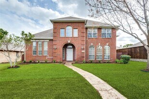 2904 Woods Dr in Plano, TX - Building Photo