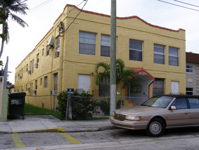 1020 SW 2nd St in Miami, FL - Building Photo - Building Photo