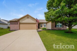 8596 Captain Dr in Avon, IN - Building Photo