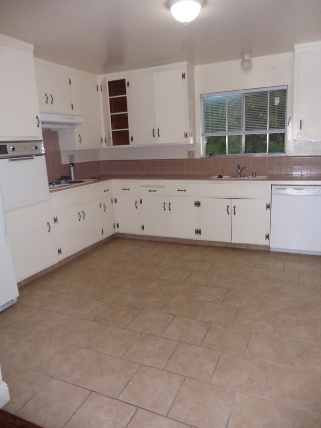 2220 Park Ave, Unit 2 in Santa Clara, CA - Building Photo - Building Photo