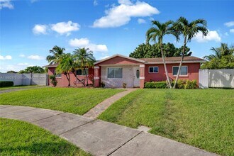 26750 SW 124th Ave in Homestead, FL - Building Photo - Building Photo