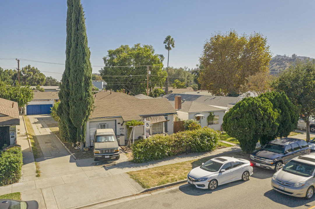 426 Western Ave in Glendale, CA - Building Photo