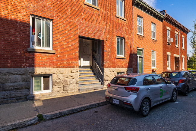 1091-1103 Dorion Rue in Montréal, QC - Building Photo - Building Photo