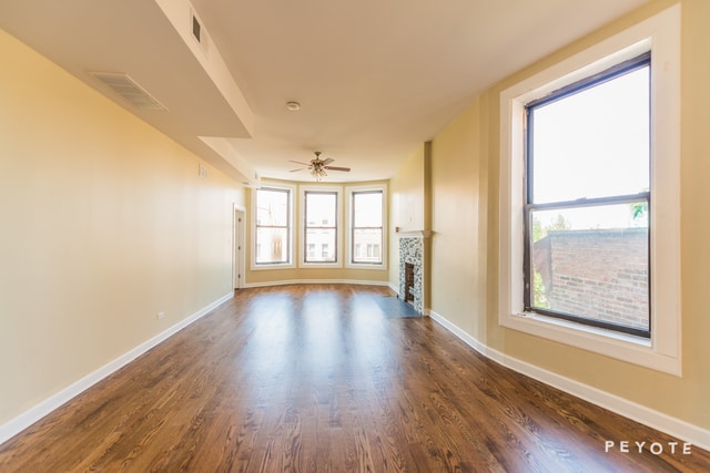 2445 W Harrison St, Unit 1 in Chicago, IL - Building Photo - Building Photo