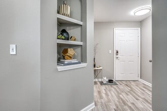 Vista 121 in Lewisville, TX - Building Photo - Building Photo