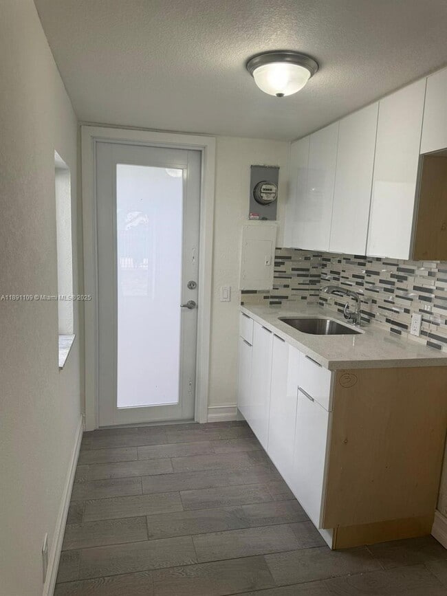 property at 858 NW 29th Terrace