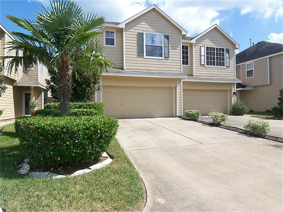 6130 Morningshire Ln in Houston, TX - Building Photo