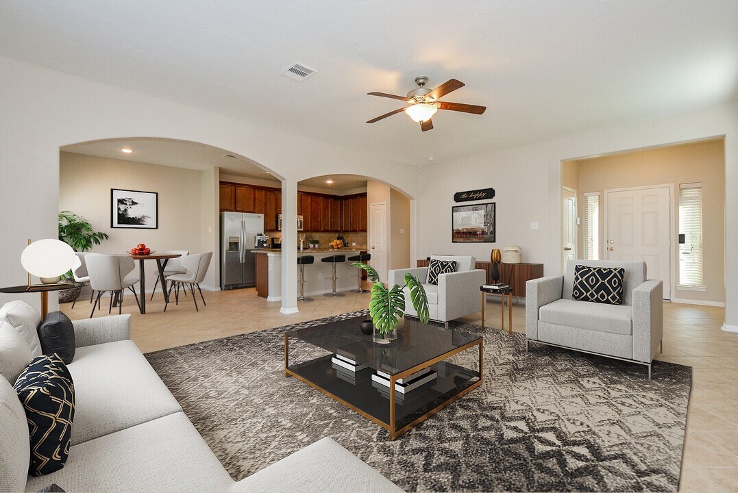 8115 Heartbrook Field Ln in Cypress, TX - Building Photo
