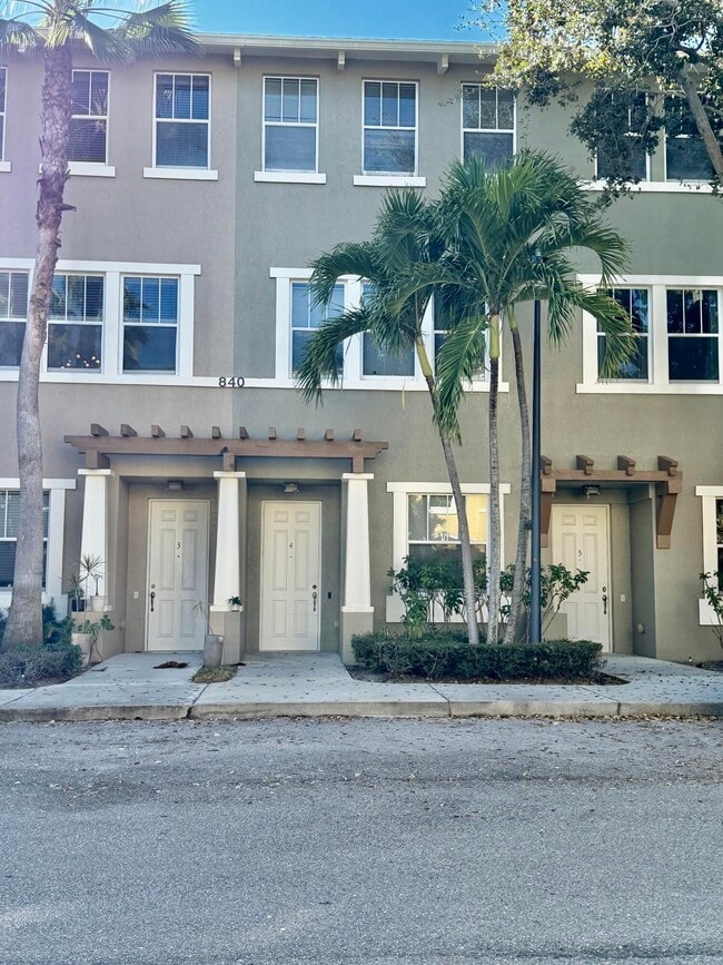 property at 840 Marina Del Ray Ln