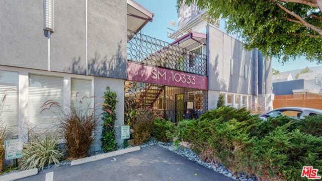 10333 Santa Monica Blvd-Unit -10 in Los Angeles, CA - Building Photo - Building Photo