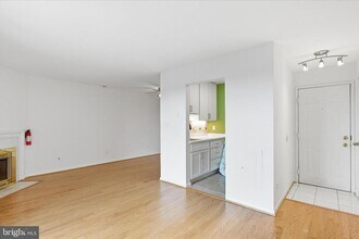 3217 Wisconsin Ave NW in Washington, DC - Building Photo - Building Photo